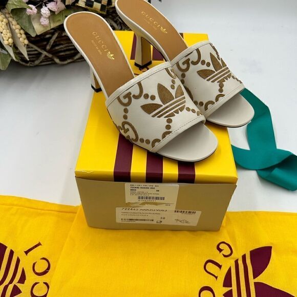 Women’s Gucci X Adidas, slide leather sandals, size 38, made in  Italy - Picture 2 of 8